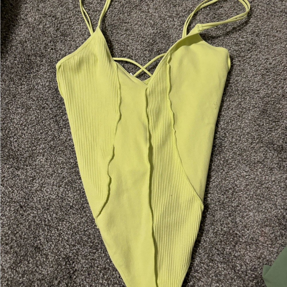 Body’s - Picture 2 of 2